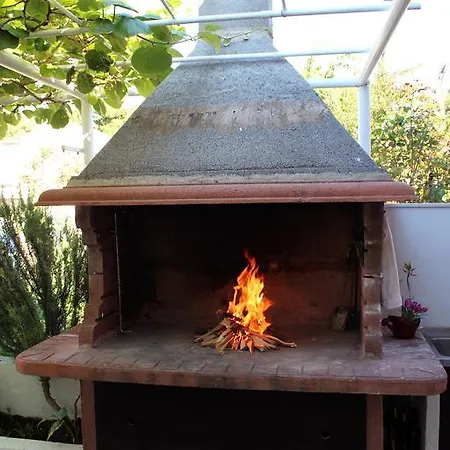 Marinero With Free Parking Апартаменты *