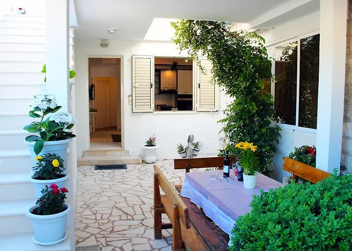 Marinero With Free Parking Appartement